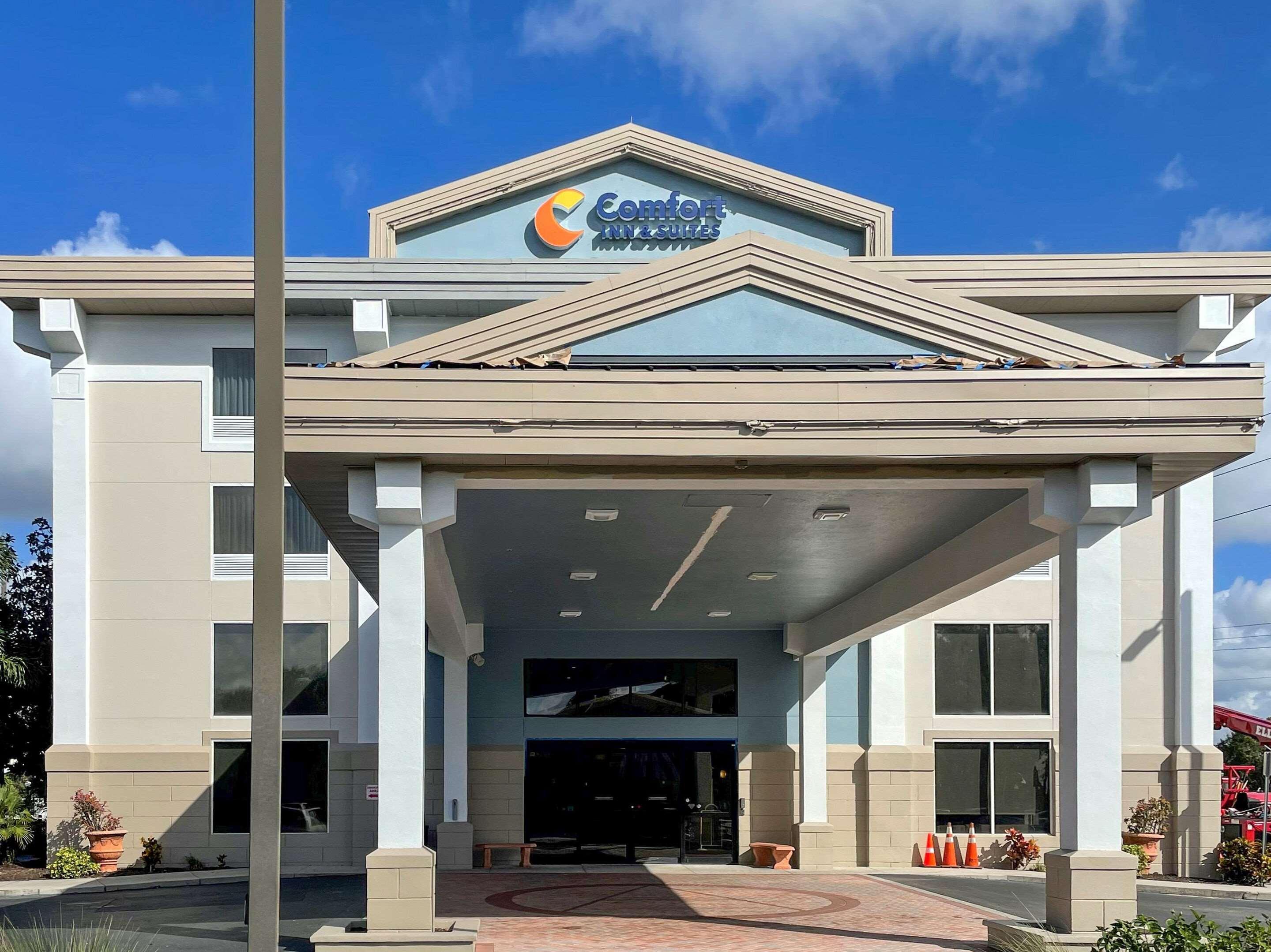 Comfort Inn & Suites Sarasota I75 The Meadows Exterior foto