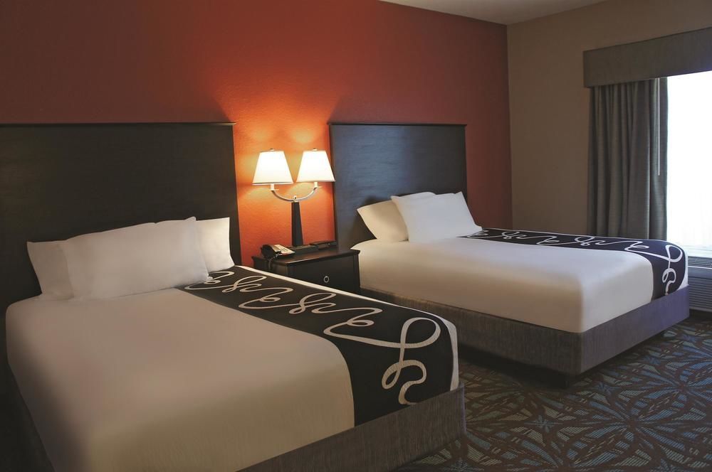 Comfort Inn & Suites Sarasota I75 The Meadows Exterior foto